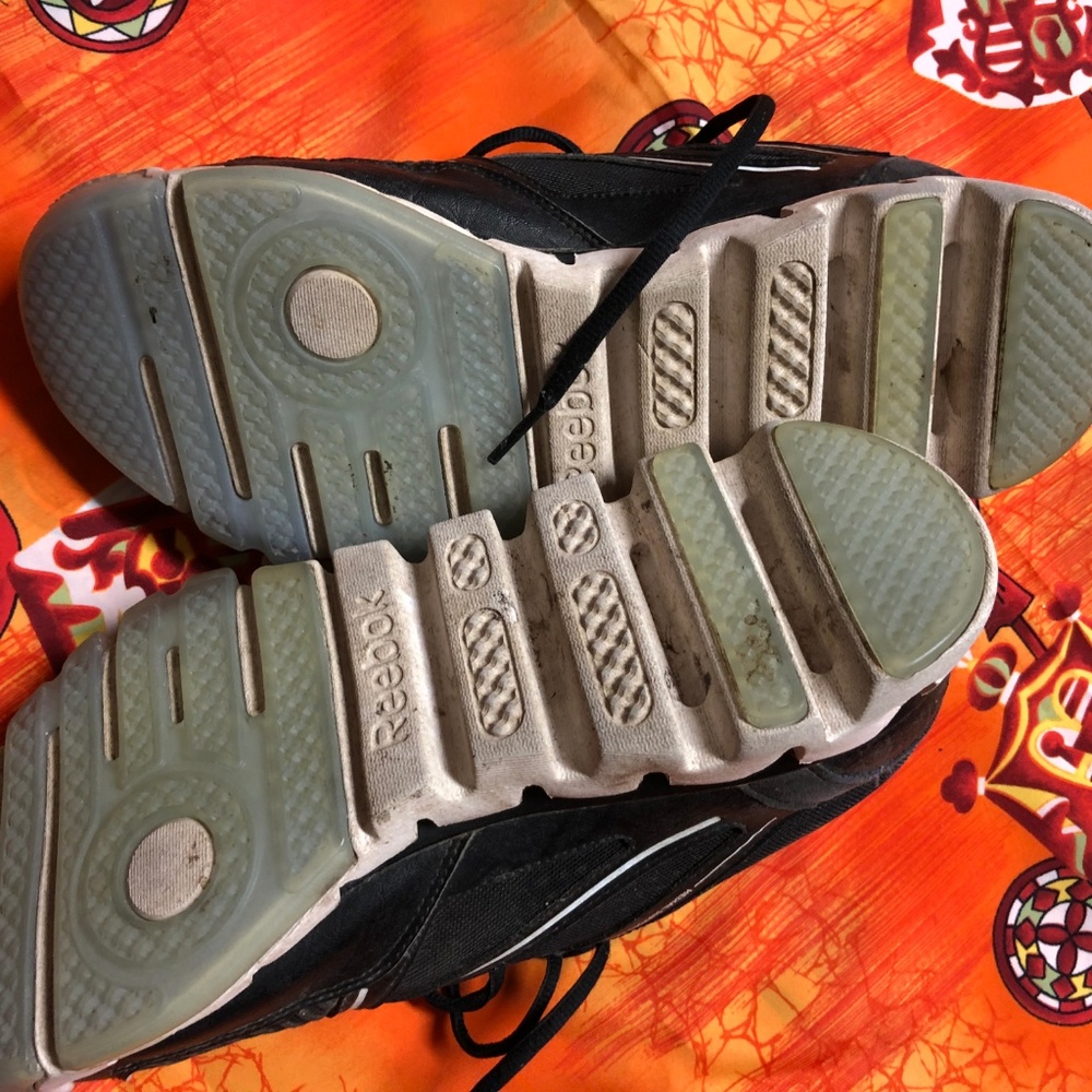 Men's Reebok, size 8 - Picture 3 of 5